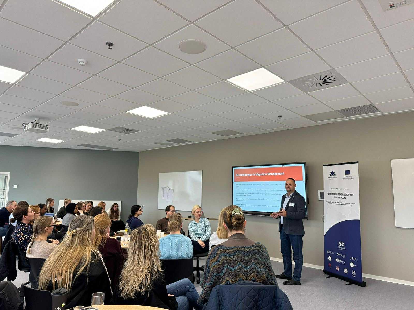 Dekani Kamberi dhe Profesori Gaxhiqi marrin pjesë në aktivitetin e radhës të projektit ndërkombëtar EDU4MIGRATION